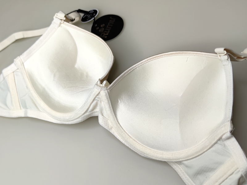 БT_5570B_Beije_inside