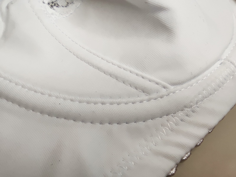 БT_23022D_White_big